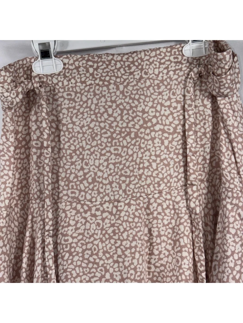 Urban Romantics Women’s Leopard Print Wrap Skort Size M Mauve Cream Ruffle